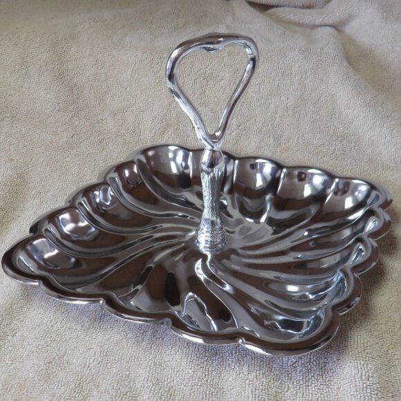 Polished Aluminum Swirl Party Serving Trays -- Set of 2 - Picture 1 of 4